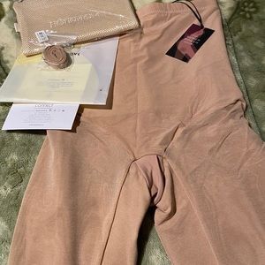 Women’s shape wear